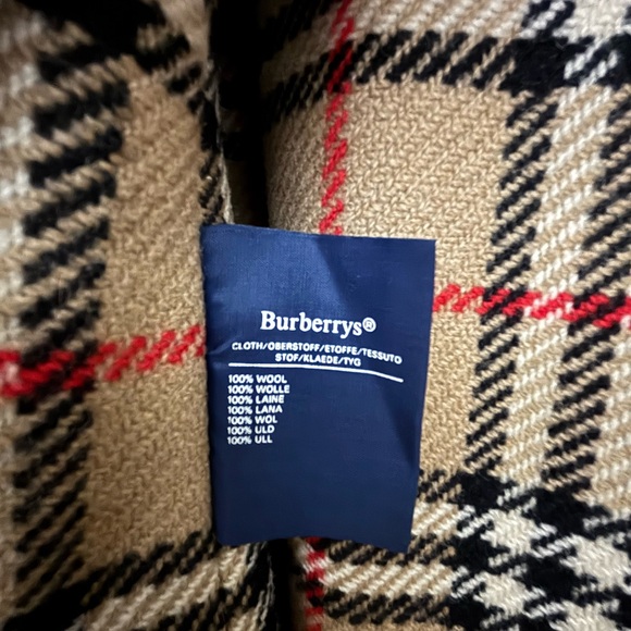 Burberry Beige Double-Breasted Trench Coat - Picture 7 of 10